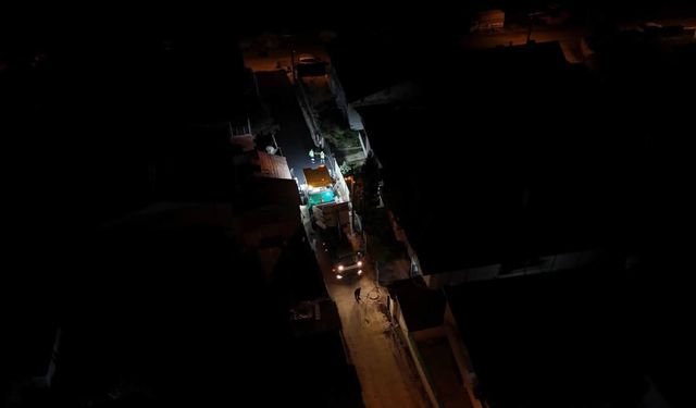 Adapazarı’nda 5 sokakta asfalt çalışmaları sürüyor