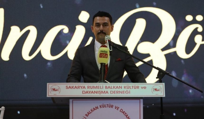 Sakarya’da ‘Rumeli’ havası esti! Başkanlar böyle halay çekti