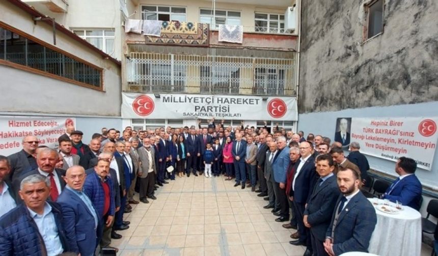 MHP Sakarya teşkilatı 2 yıl aradan sonra yüz yüze bayramlaştı