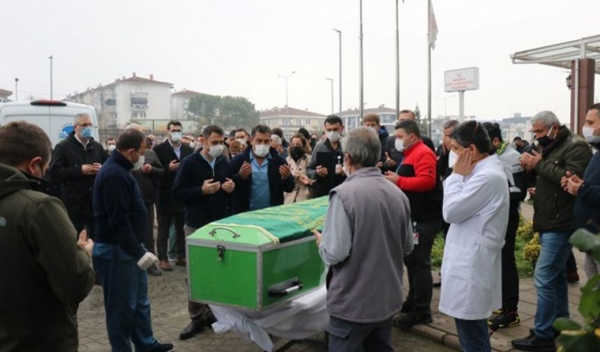 Sakarya'da 42 yaşındaki diş hekimi Veysel Uzun korona kurbanı oldu