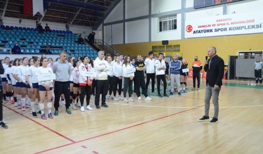 Okullar Arası Gençler Voleybol final müsabakaları başladı