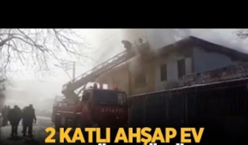 2 katlı ev az daha küle dönüyordu