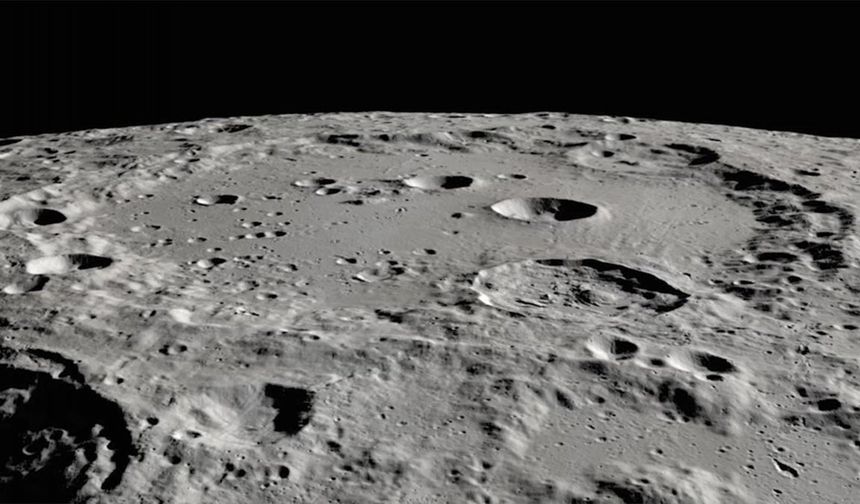 Ay'ın şimdiye kadarki en detaylı haritası çıkarıldı