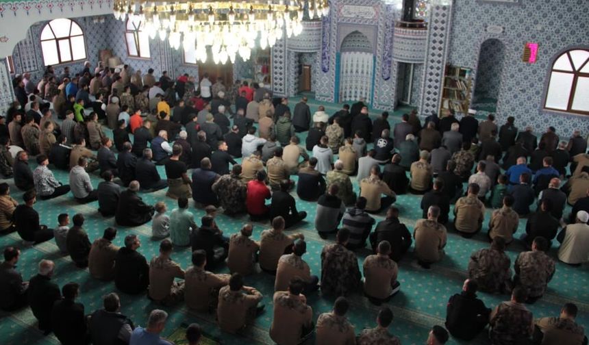 Sakarya'da Ramazan Bayram namazı kılındı