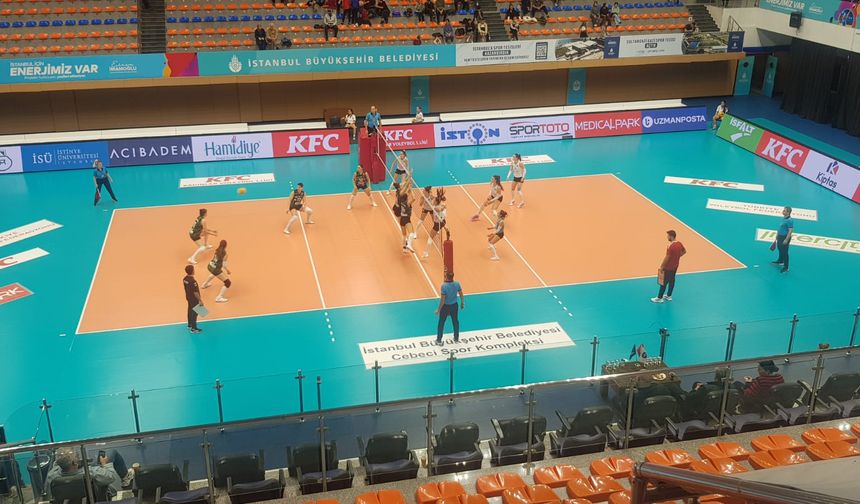 Sakarya Voleybol 3-1 mağlup