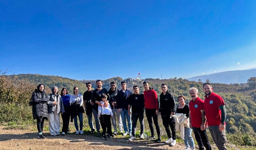 Sivil toplum ve üniversite iş birliğinde doğa yürüyüşü