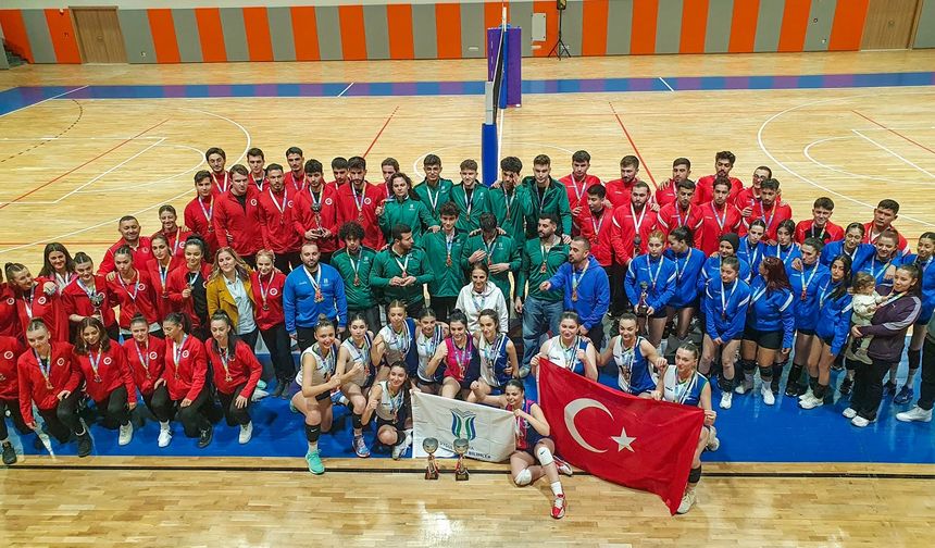 Kadın ve erkek voleybolda bölgesel lig şampiyonu SUBÜ