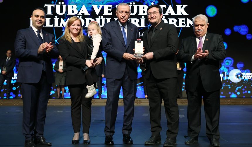 Sakarya Üniversitesine TÜBA-Üstün Başarılı Genç Bilim İnsanı Ödülü