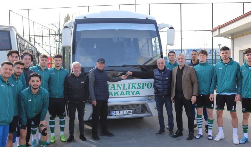 Harmanlıkspor'a yeni otobüs