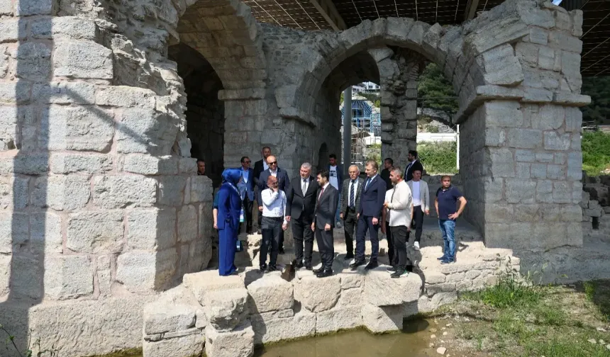 Bakan Yardımcısı Mumcu Serdivan’da kültür yatırımlarını inceledi