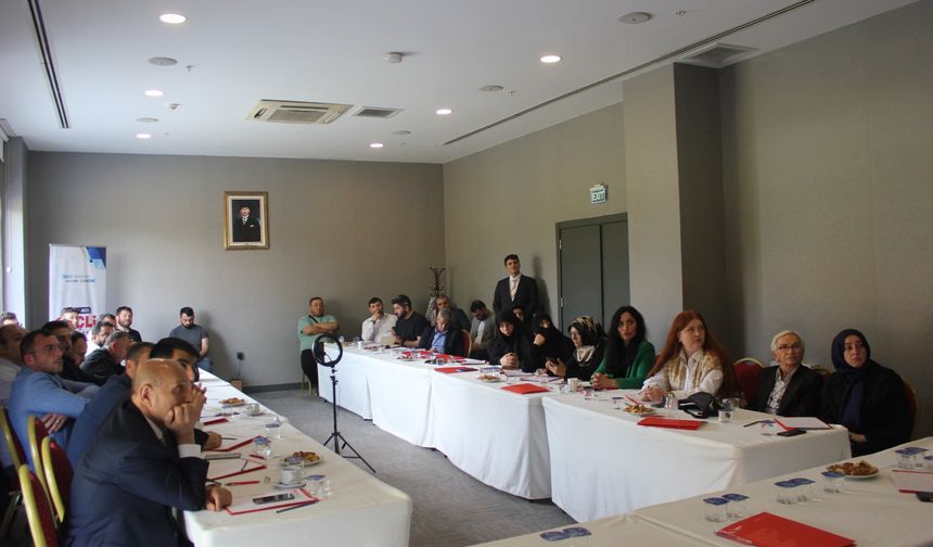 Saadet Partisi’nin “Ortak Akıl, Güçlü Şehir” çalıştayı Sakarya’da gerçekleştirildi