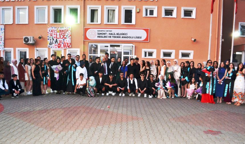İşmont Halil Bildirici Mesleki ve Teknik Anadolu Lisesinde coşkulu veda