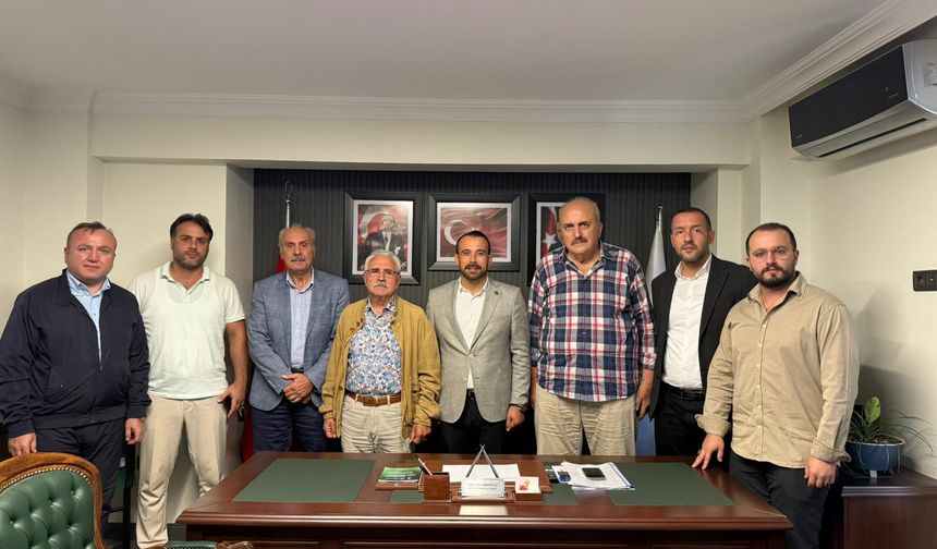Trabzonlular Derneği’nden Ak Parti ilçe başkanına ziyaret