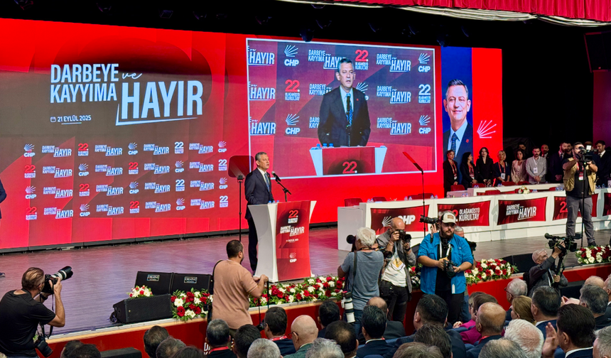 CHP’nin 22. Olağanüstü Kurultayı başladı