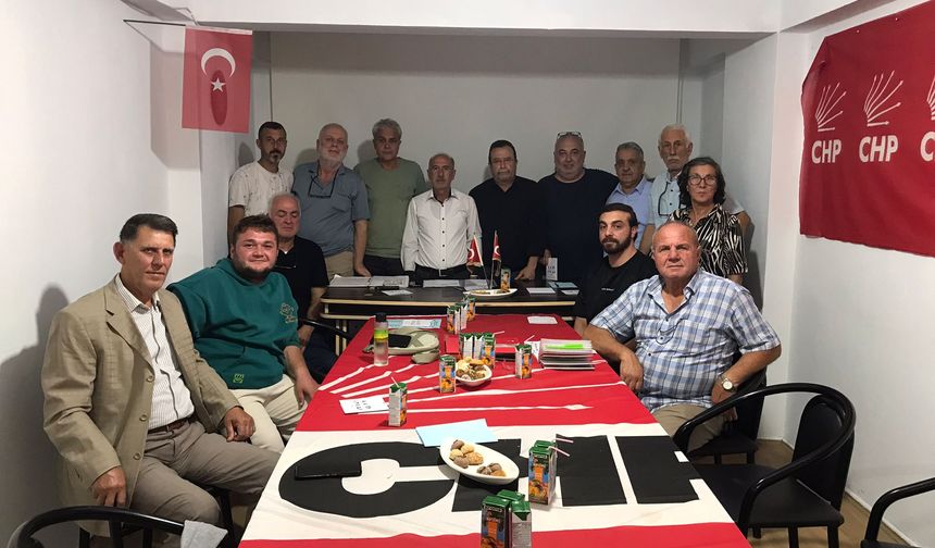CHP Akyazı görev taksimini yaptı