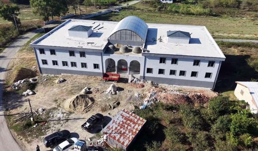 Kaynarca halkı Kur’an Kursu için el ele