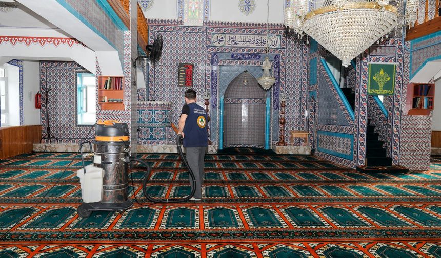 Ferizli’de camilerde temizlik seferberliği