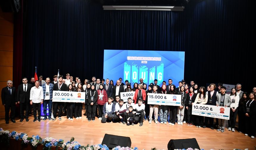 Fikirler yarıştı, gençler üretti