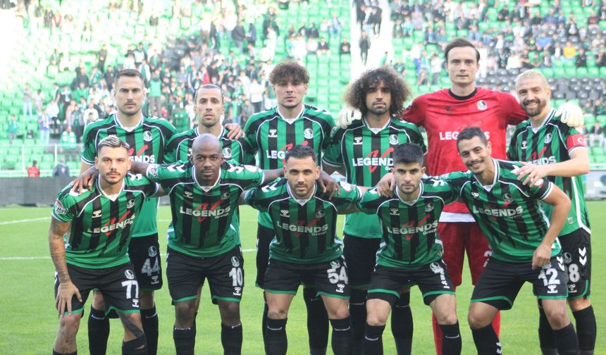 Sakaryaspor'un forma sponsoru anlaşmayı fesh etti!