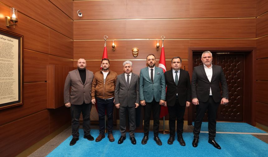Sakaryaspor Başkanı Zengin'den Vali Doğan'a ziyaret
