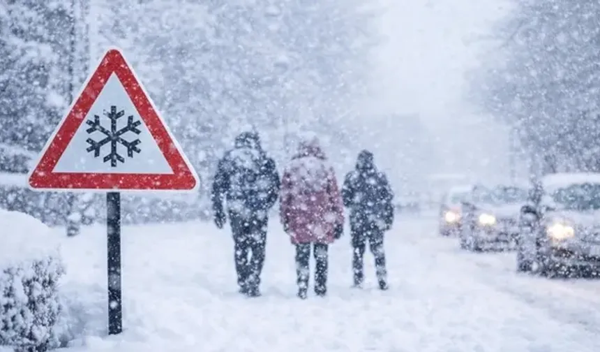 Hendek'te kar nedeniyle eğitime 1 gün daha ara verildi