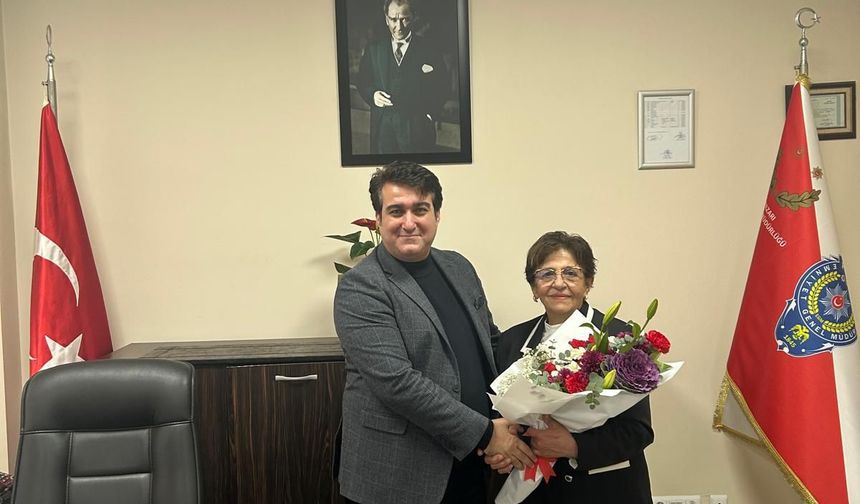 Kadın muhtardan anlamlı ziyaret