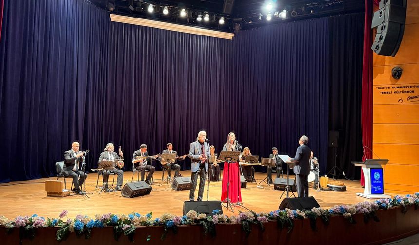 SAÜ’de muhteşem konser