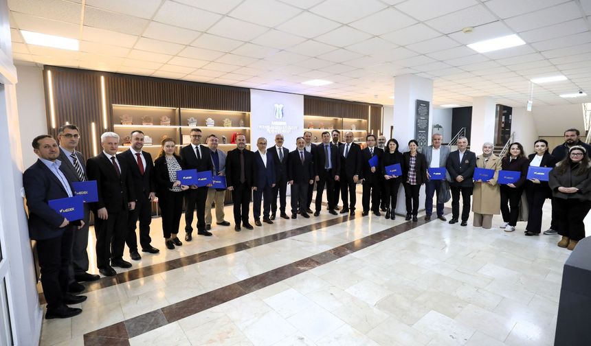 SUBÜ’nün akredite programları belgelerini teslim aldı