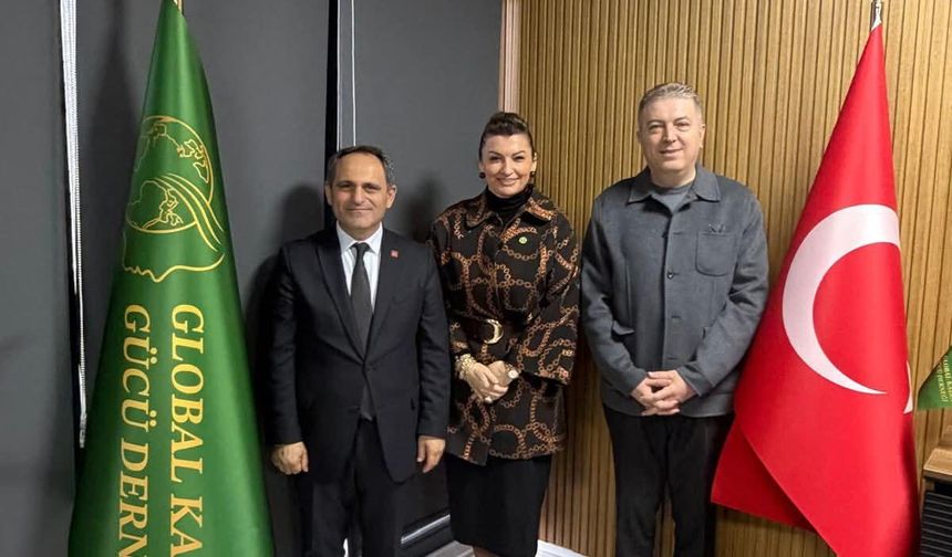 Ecevit Keleş: "Kadınların gücü toplumsal dayanışmanın en önemli temelidir"