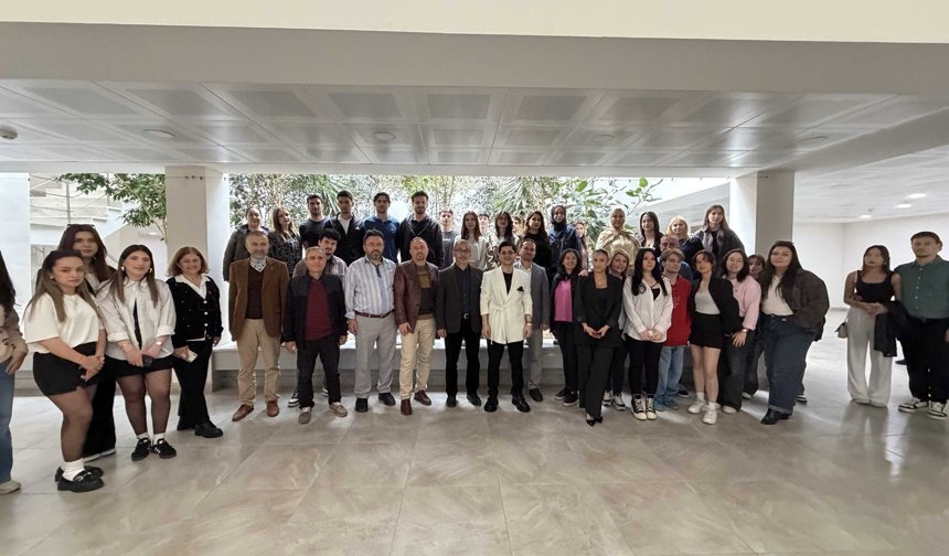 ‘Kent Düşleri’ sergisi sanatseverlerle buluştu