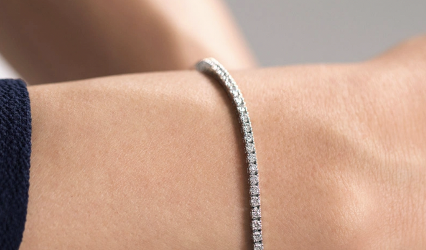 Pırlanta Bileklikler: Zarafetin Günlük ve Özel Anlarla Buluşması