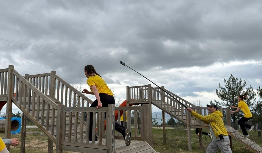 SUBÜ öğrencilerinden örnek farkındalık etkinliği