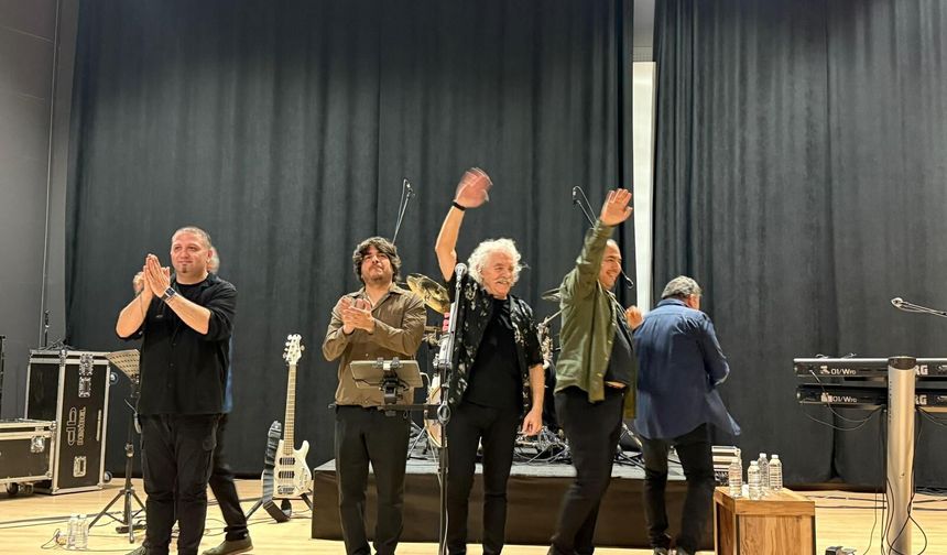 Derya Köroğlu Sakarya’da sahne aldı