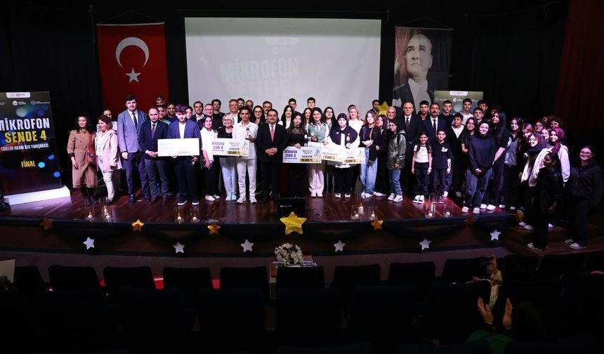“Mikrofon Sende 4” yarışmasında büyük final coşkusu yaşandı