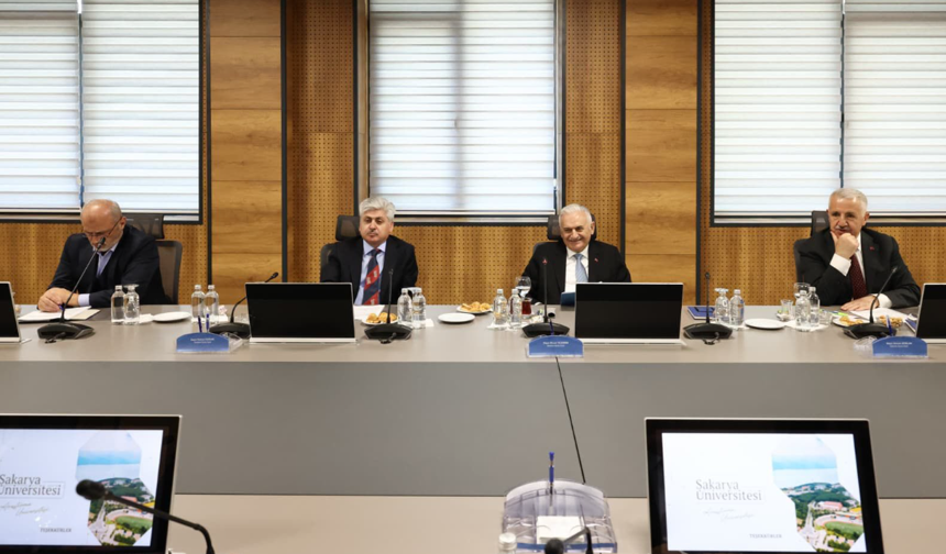 Binali Yıldırım SAÜ Danışma Kurulu Toplantısı’na katıldı