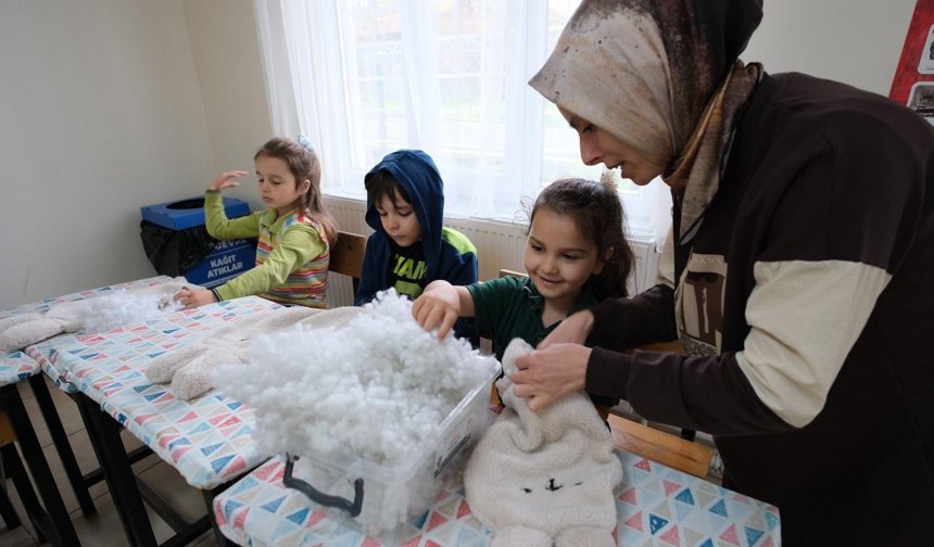 Serdivan Çocuk Akademisi Atölyeleri 24 Mahallede çocuklarla buluşuyor