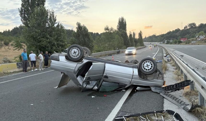 D100’de 3 araçlı trafik kazası: 1 ağır yaralı