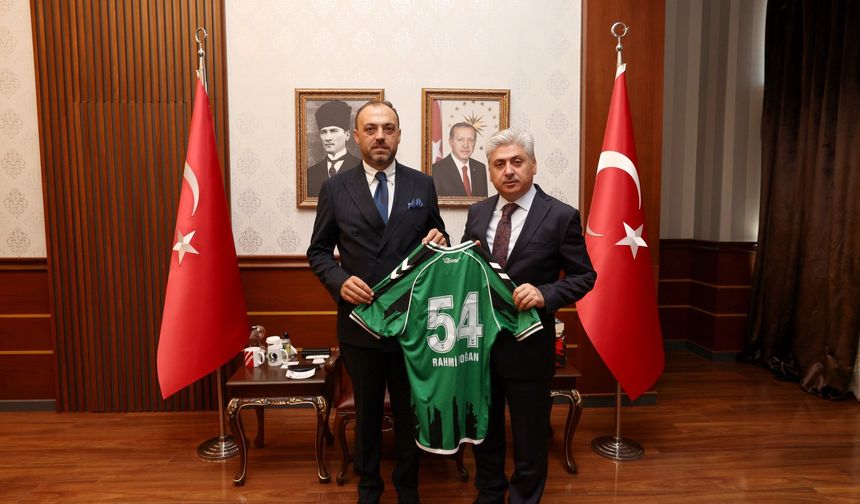 Vali Doğan, Sakaryaspor'un bir transferinin maliyetini üstlendi!