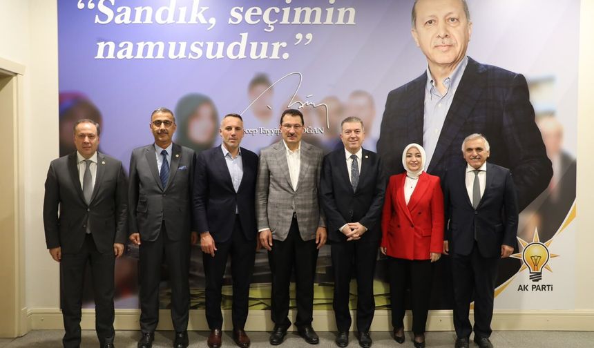 Tever’den AK Parti’nin 25. yılı mesajı: “Büyük yürüyüş devam ediyor”
