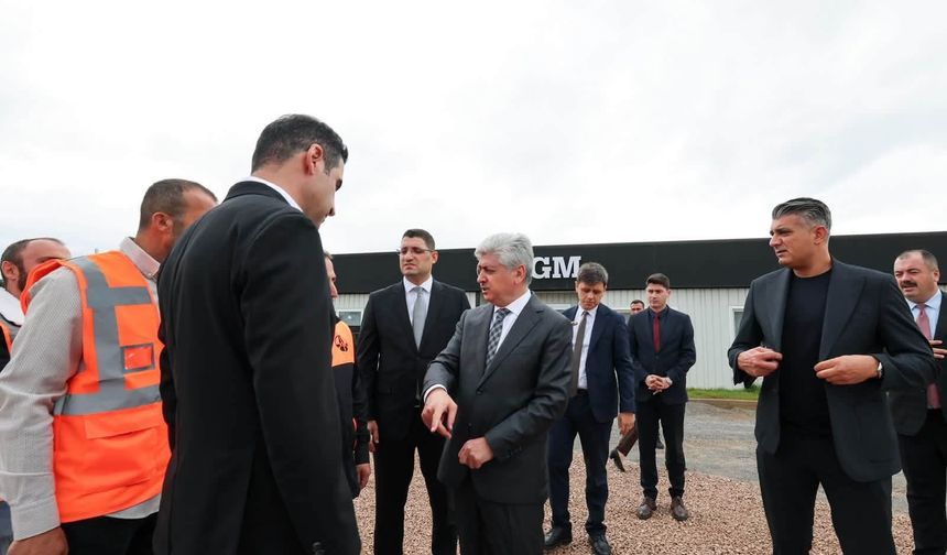 Vali Doğan Şehir Hastanesi bağlantı yolunda incelemelerde bulundu