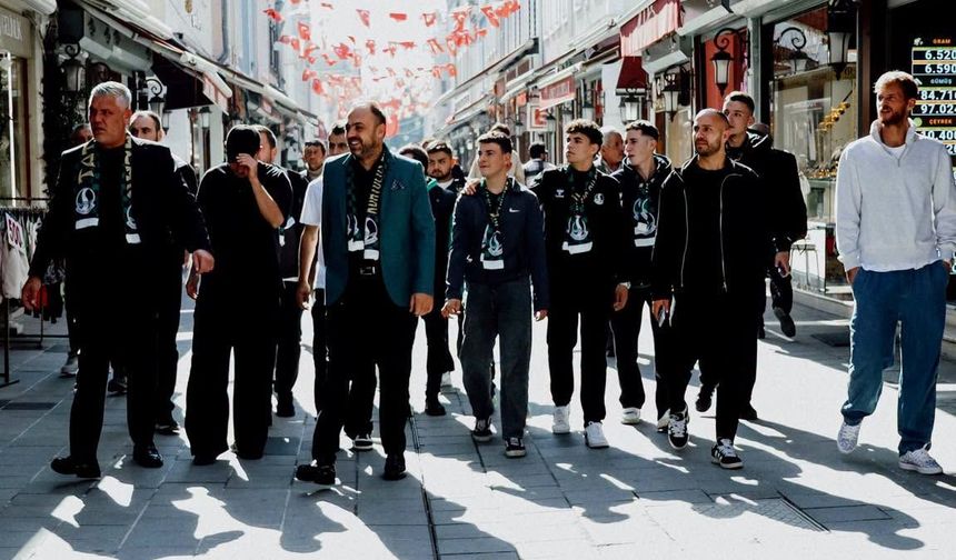 Sakaryaspor'dan Çark Caddesi ve Uzunçarşı esnafına ziyaret
