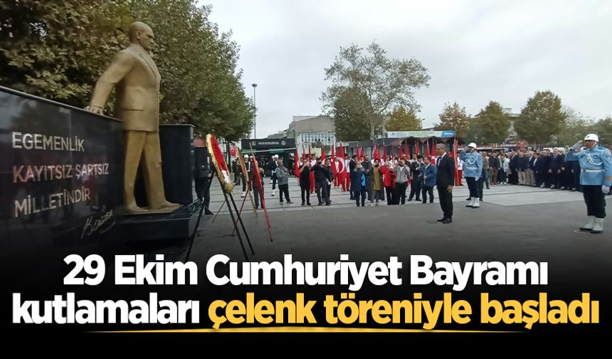 Sakarya'da 29 Ekim Cumhuriyet Bayramı kutlamaları çelenk töreniyle başladı
