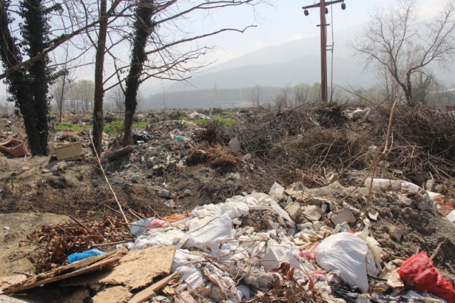 Doğa harikası bölge, açık hava çöplüğüne döndü