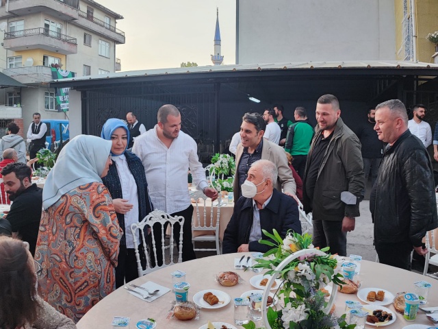 Fırat Gözcan Bu Senede Semtini Unutmadı 