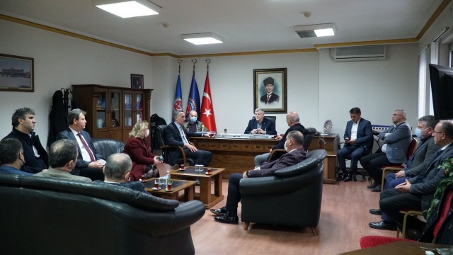 AK Parti heyetinden memur ve işçi sendikalarına ziyaret