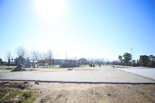 Sakarya Park'ta lunapark çalışmaları hızlandı