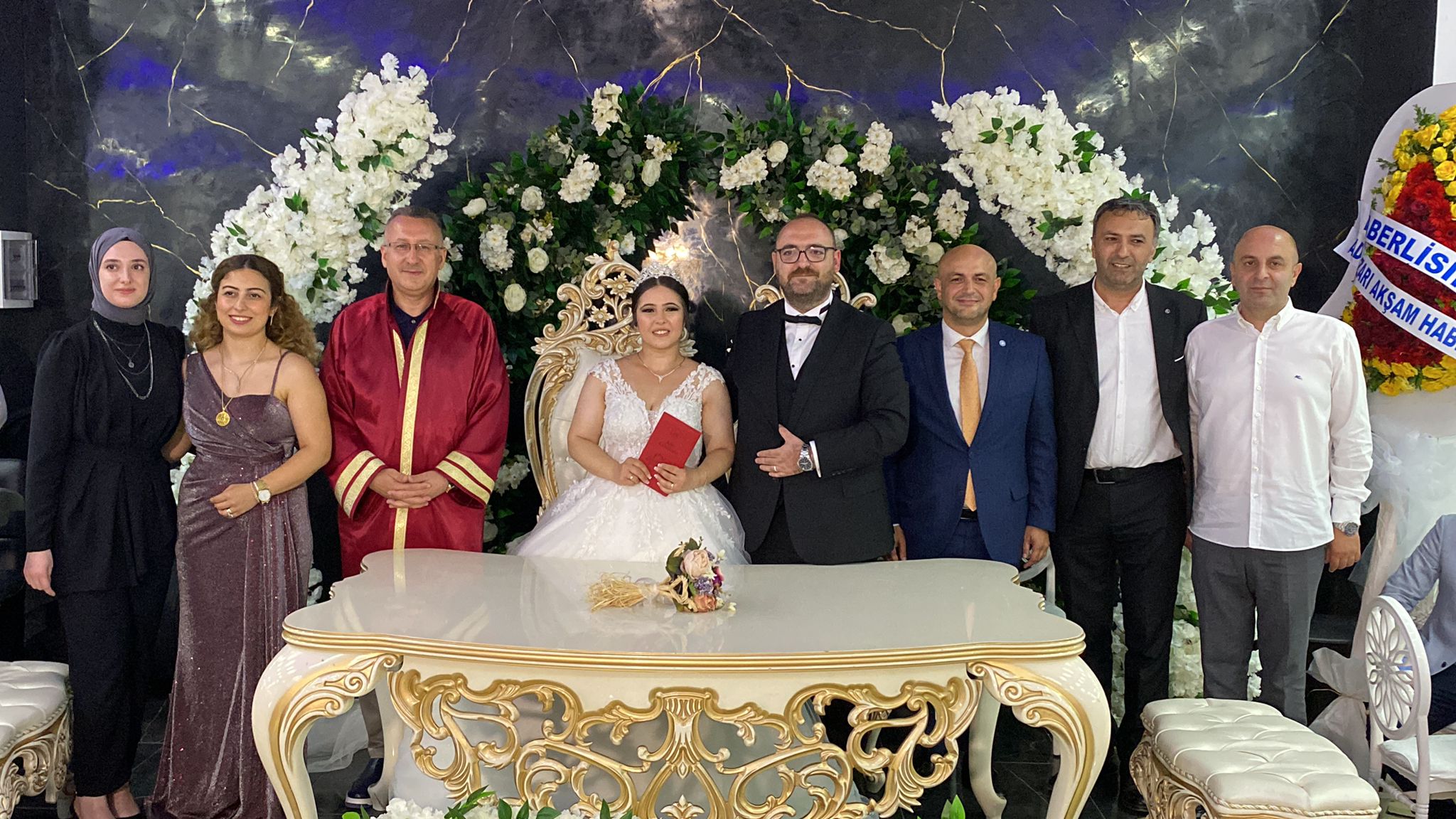 a0eaa1f0-74b4-4e66-9ba7-444a5257d5d9