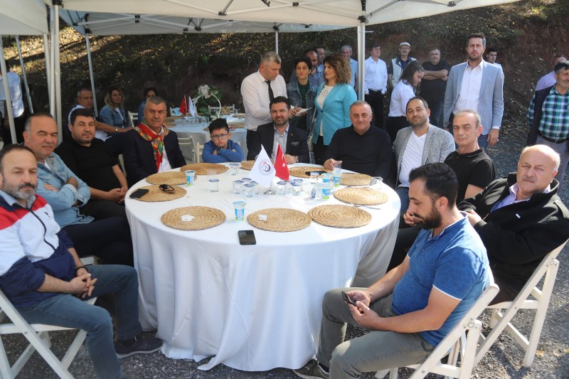 Pamukova belediye başkanı güven övün,Deva Partisi il başkanı Mehmet Erdoğan_800_533