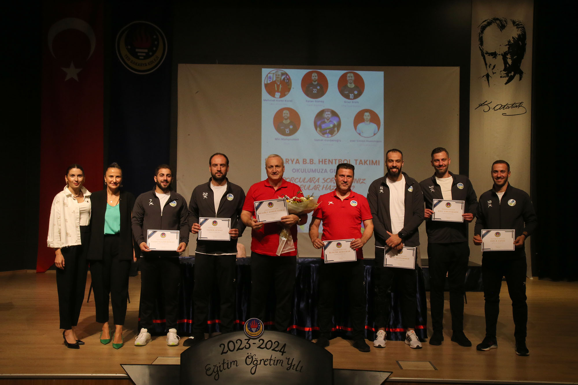 Büyükşehir hentbol minik sporseverlerle buluştu4
