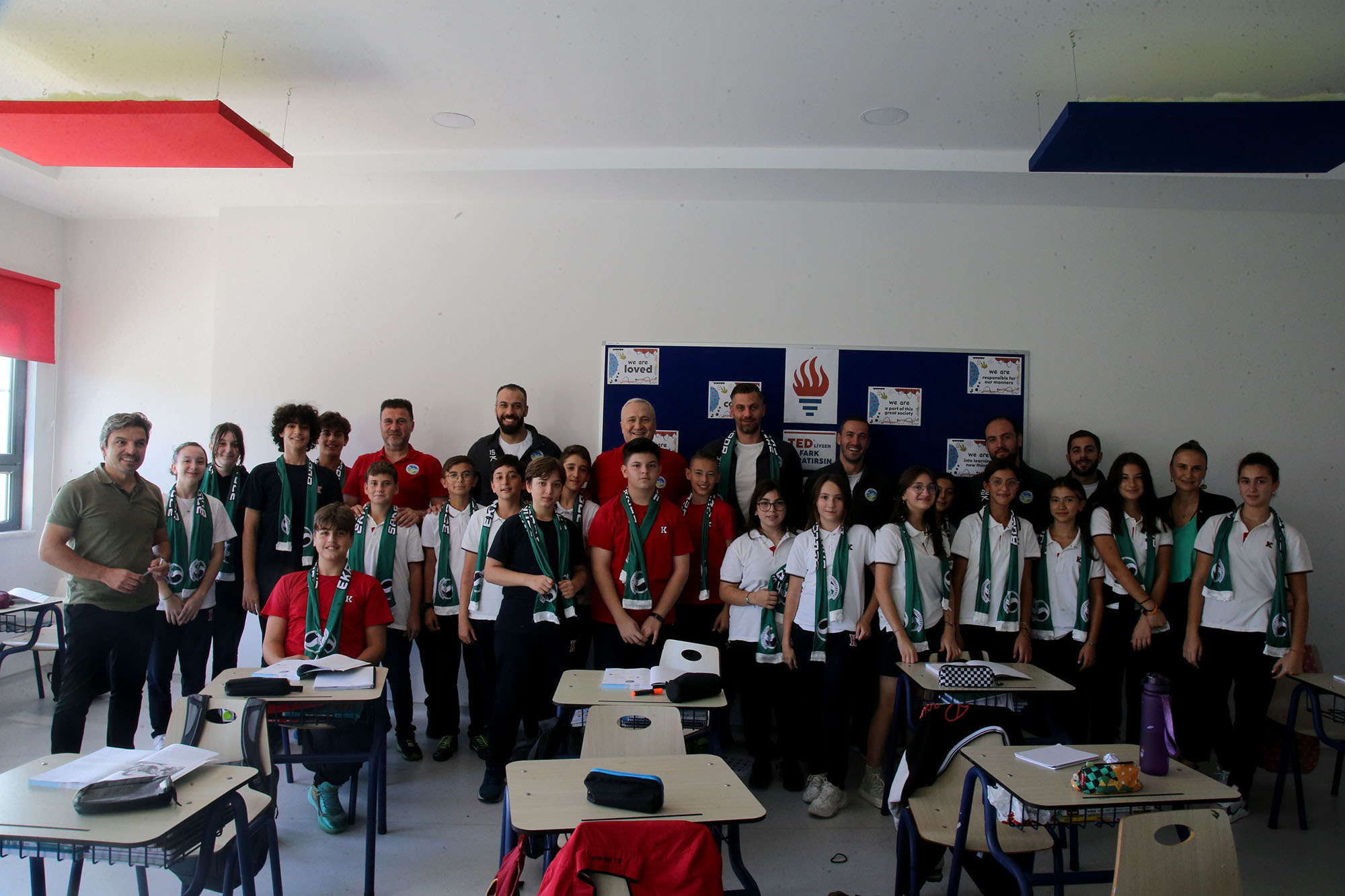 Büyükşehir hentbol minik sporseverlerle buluştu5